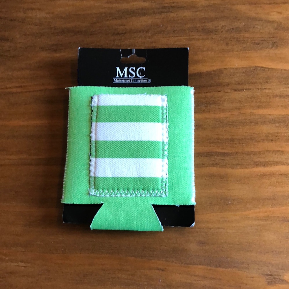 Adorable striped koozie!